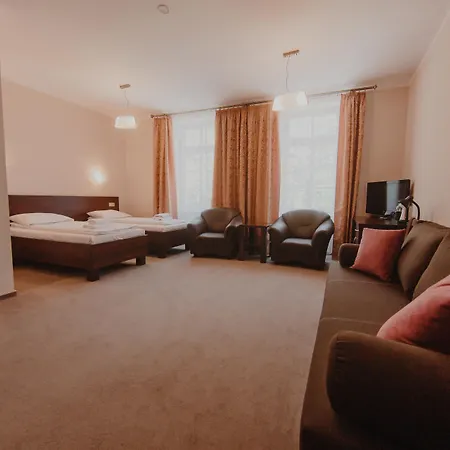 Cesarski - Kaiserhof 3* غيجيتسكو