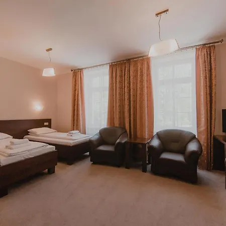 Cesarski - Kaiserhof 3*