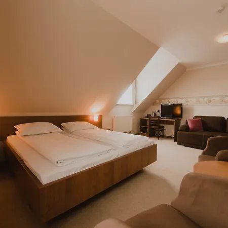 Hotel Cesarski - Kaiserhof Gizycko